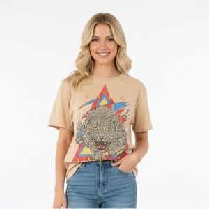 DEF LEPPARD graphic 1977 leopard  T-Shirt size medium